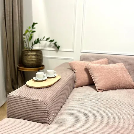 Luxury Modern With Balcony - Near Center *